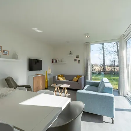 Modern Coastal Escape Ferienhaus *