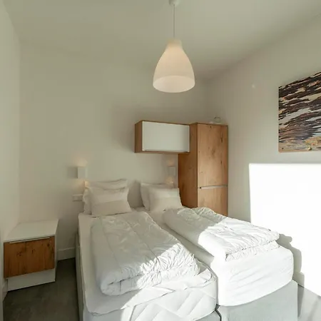 Modern Coastal Escape Ferienhaus