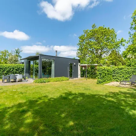 Modern Coastal Escape Ferienhaus *