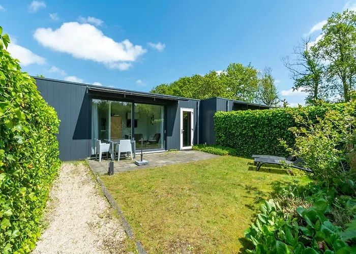 Feriehus Modern Coastal Escape