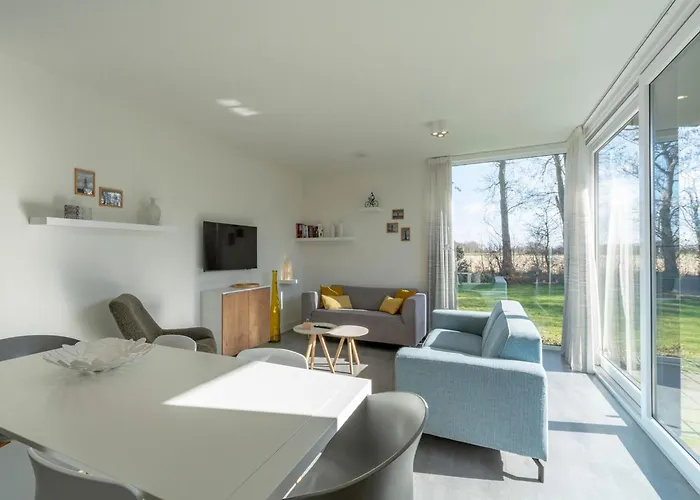 Modern Coastal Escape Feriehus *