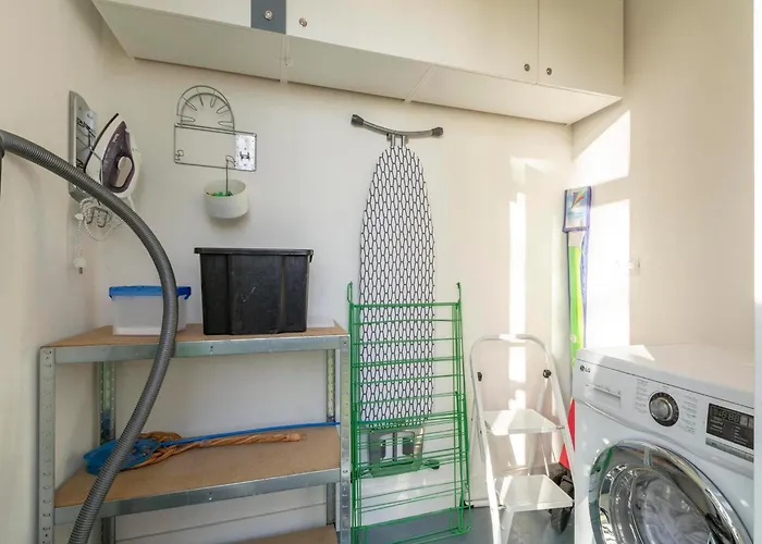 Feriehus Modern Coastal Escape Sint Maartensvlotbrug